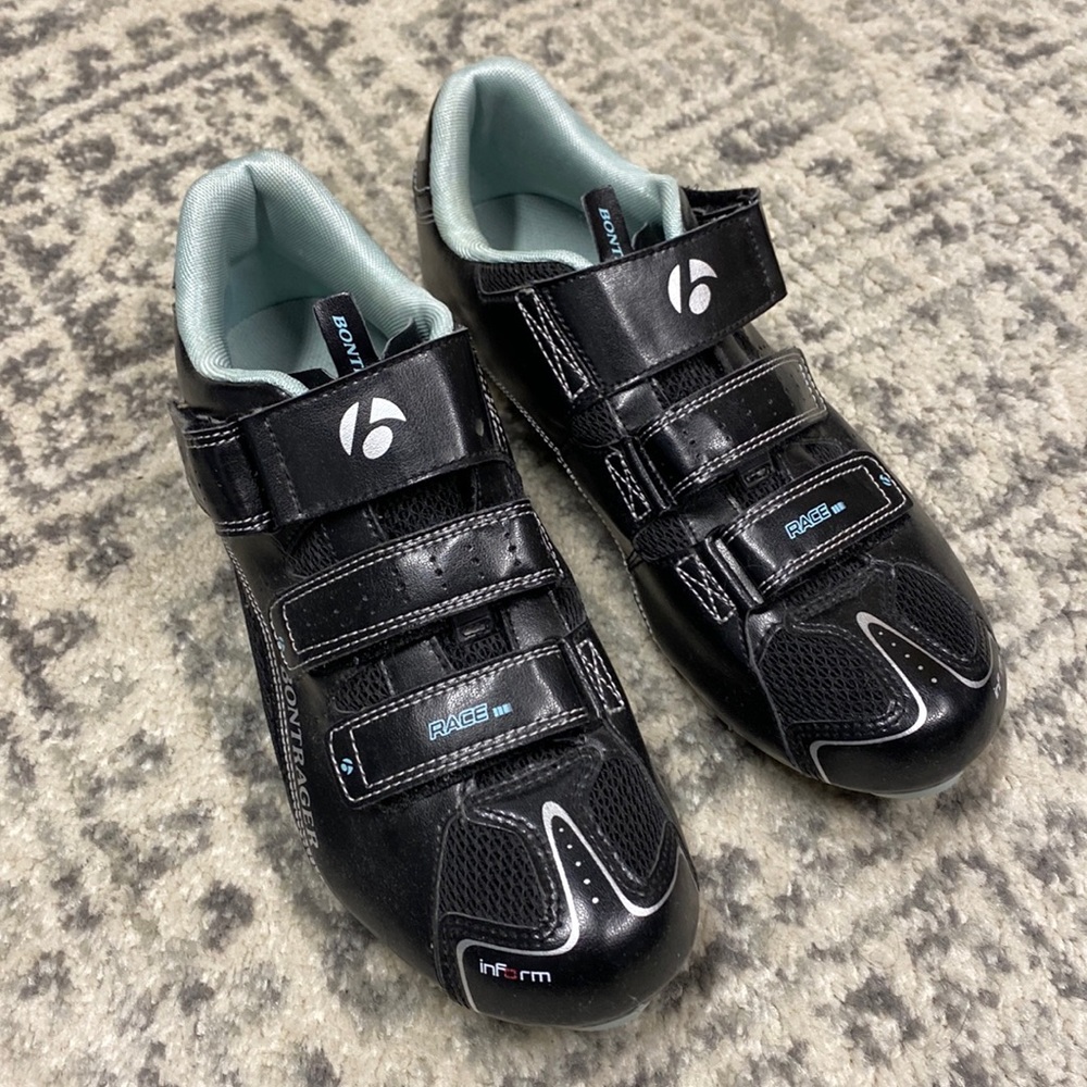 Bontrager Women's Black Cycling Shoes with Light Blue Lining